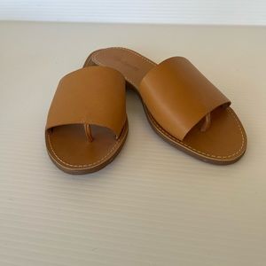 Madewell size 7.5 tan leather slides.  New